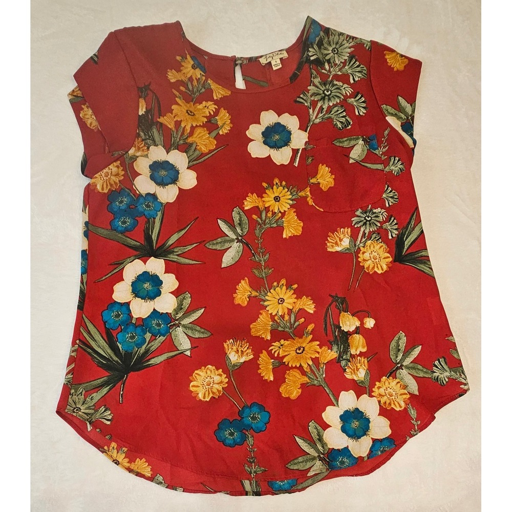 Lily White Red Floral Short Sleeve Blouse Keyhole Back Pocket Top Small